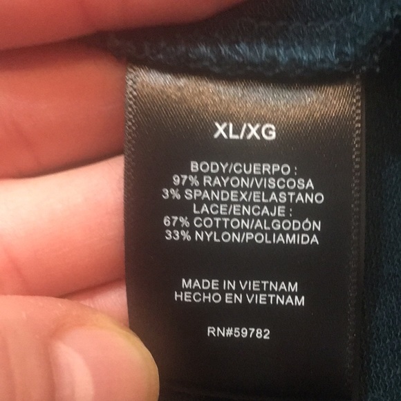 Adrianna Papell Lace - Picture 7 of 9